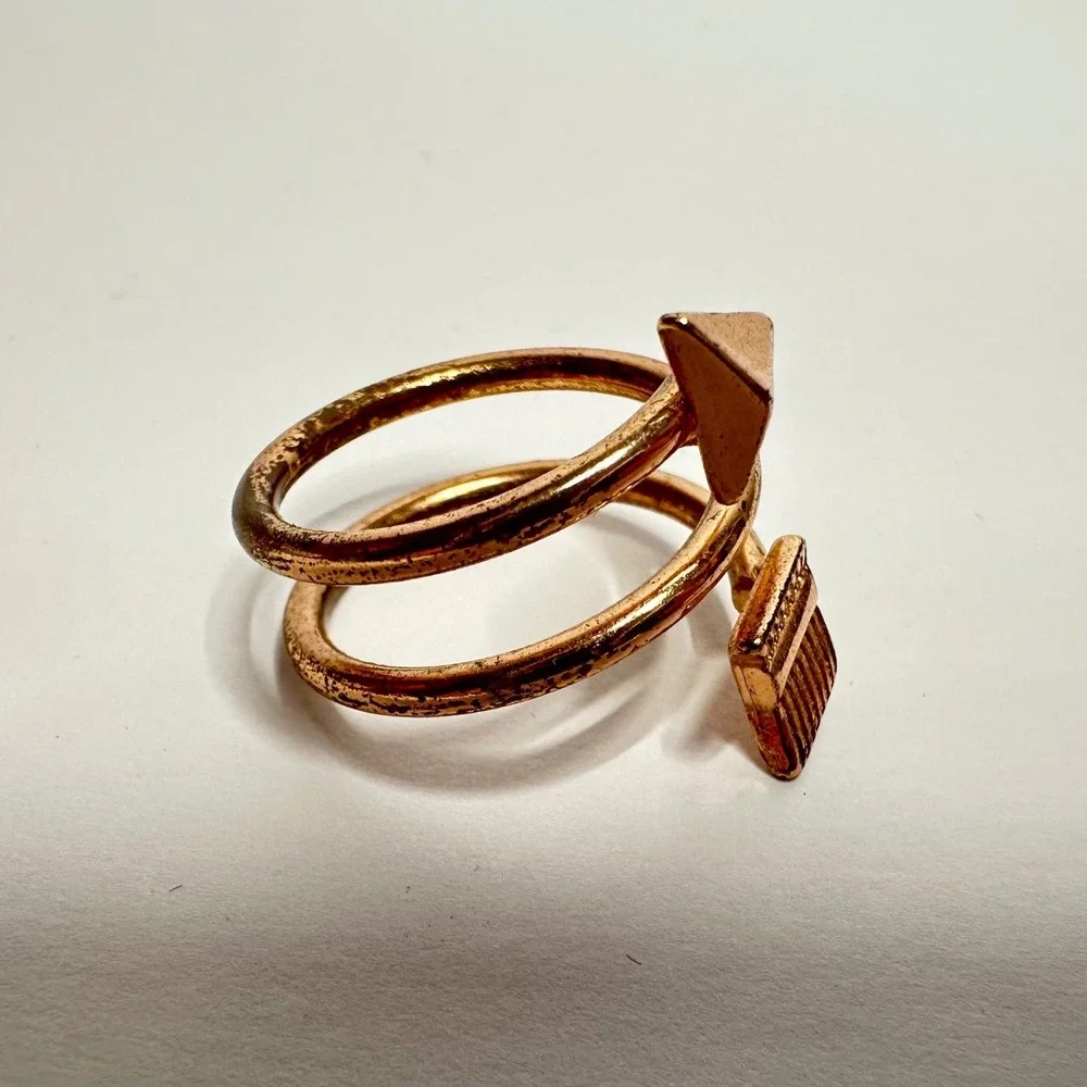 Arrow Wrap Ring Size 8.5‎ Rose Gold/Copper Color Spiral-Has Wear